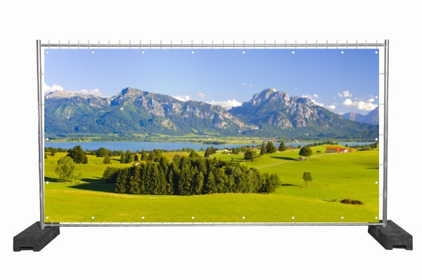 Bauzaunplane mit Naturmotiv Bayerische Landschaft / Sichtschutzbanner